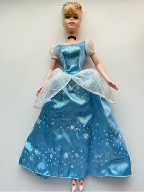 12” Cinderella Barbie With Light Up Dress & Feet